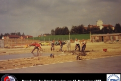 06 Betonieren der Unterbetonpiste