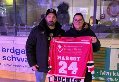 Pinke Trikots für den guten Zweck